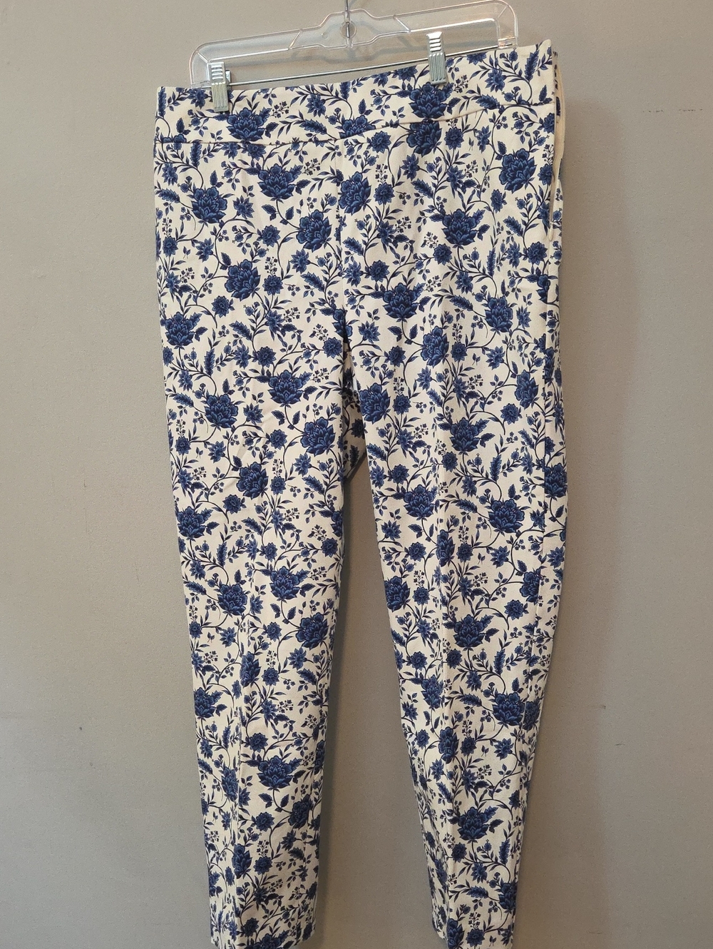 Talbots White Chatham Ankle Pants with Blue Floral Print 14